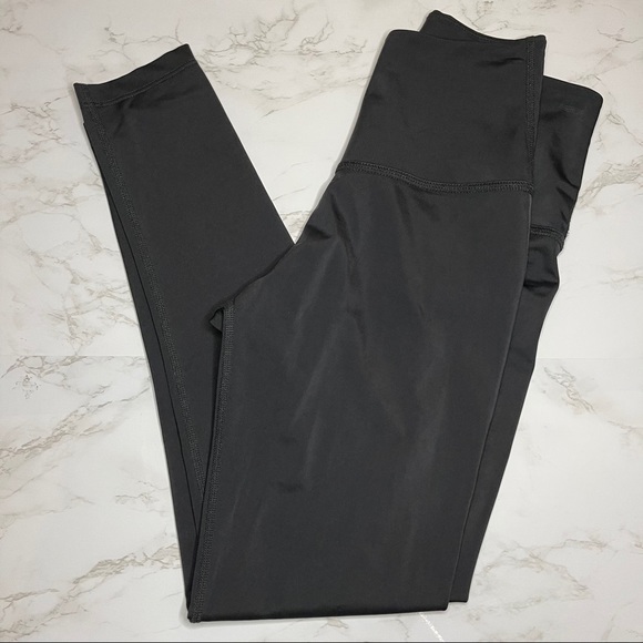 Beyond Yoga Black Leggings sz S - Picture 1 of 4